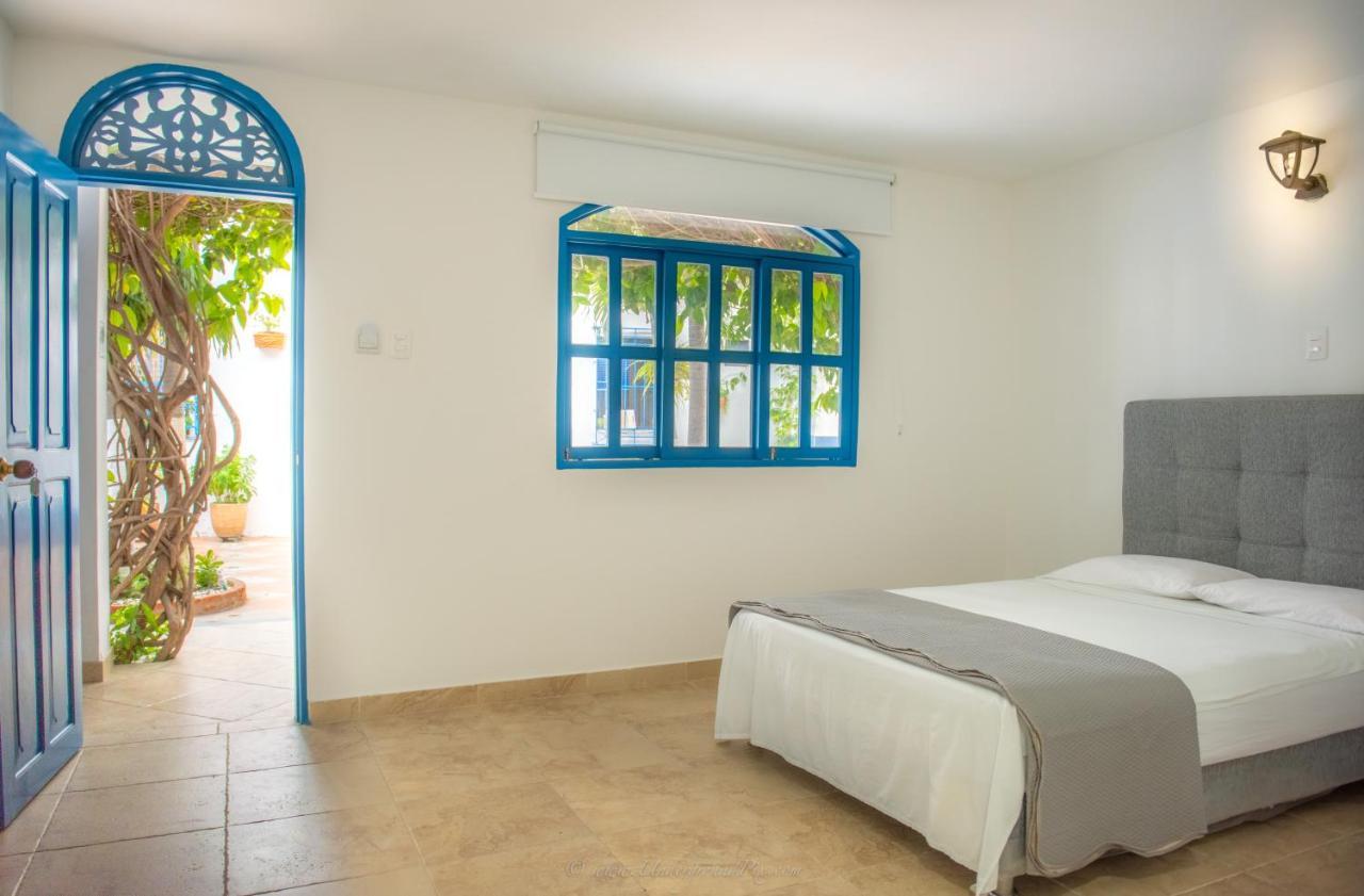 Casa Caribe Colonial Bed & Breakfast Баранкила Екстериор снимка