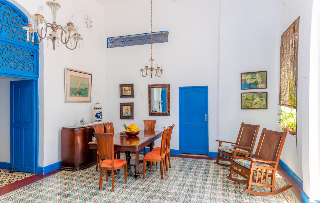 Casa Caribe Colonial Bed & Breakfast Баранкила Екстериор снимка