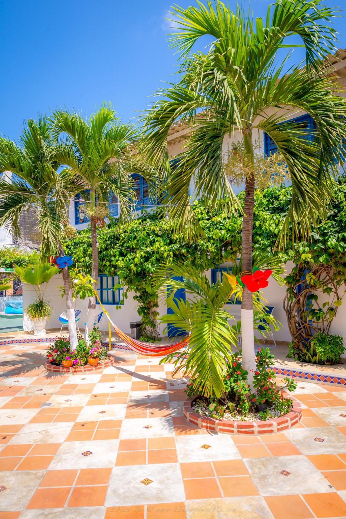 Casa Caribe Colonial Bed & Breakfast Баранкила Екстериор снимка